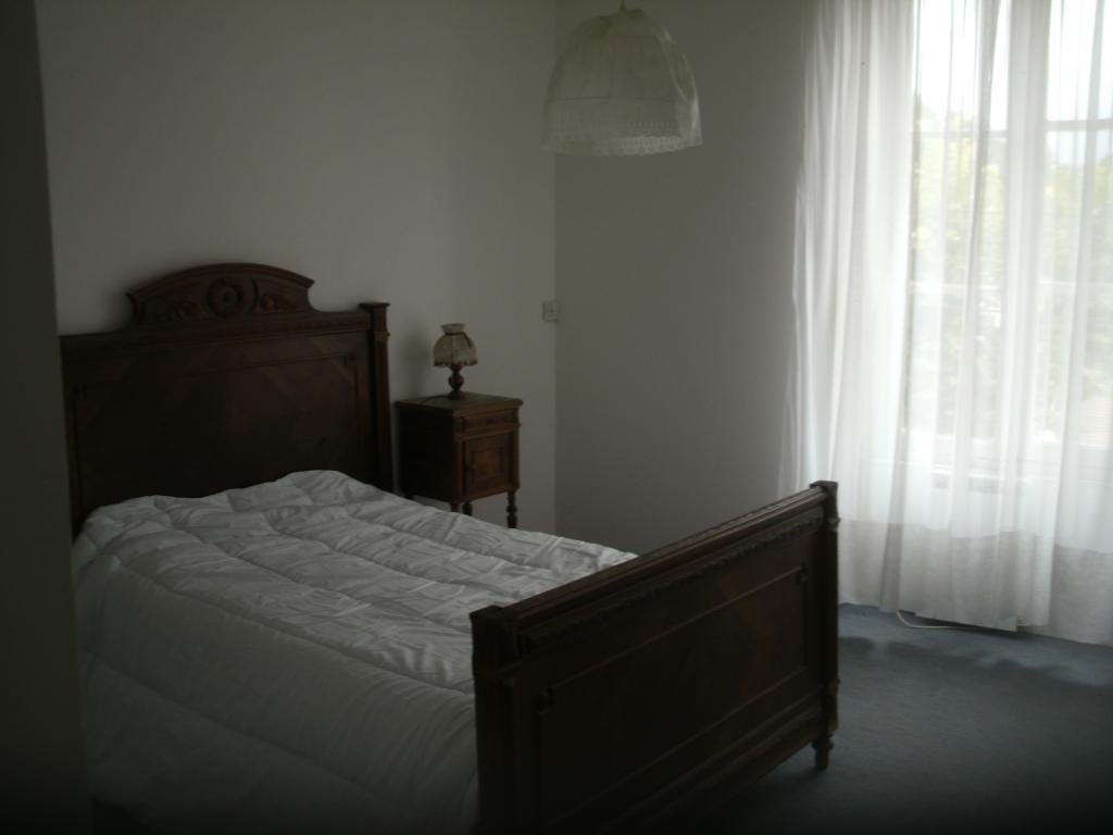 Location chambre Marigny le Chatel - Photo 1