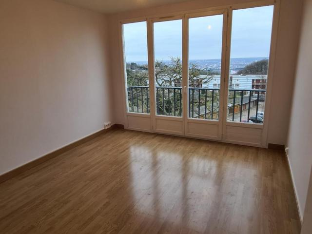 Location appartement T3 Mont St Aignan - Photo 1