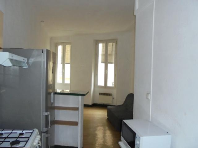 Location appartement T2 Marseille 06 - Photo 8