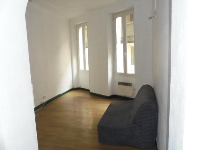 Location appartement T2 Marseille 06 - Photo 9