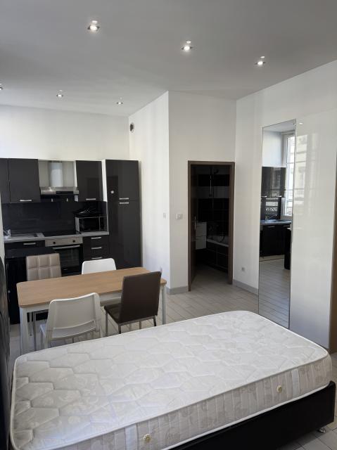 Location studio Lyon 3 - Photo 10
