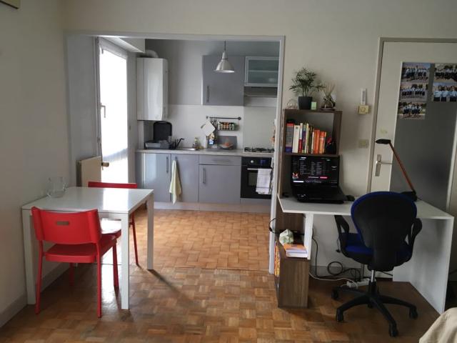 Location appartement T2 St Etienne - Photo 2