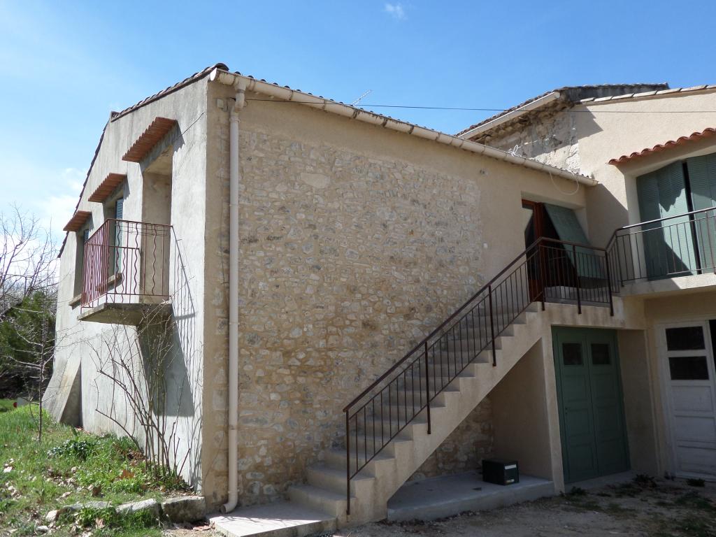 Location maison F6 Cereste - Photo 3