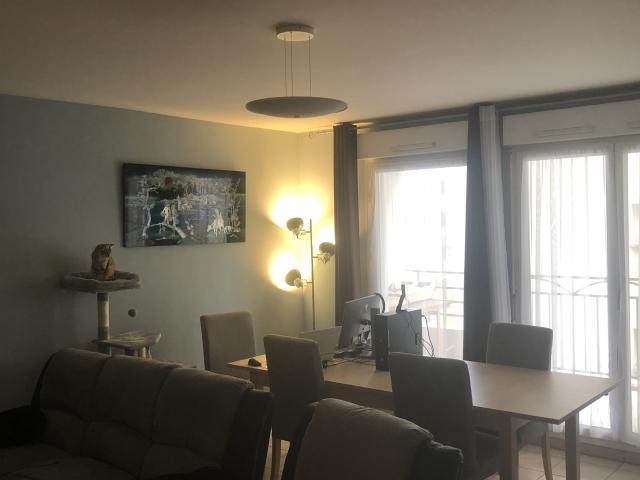 Location appartement T3 Lyon 8 - Photo 1