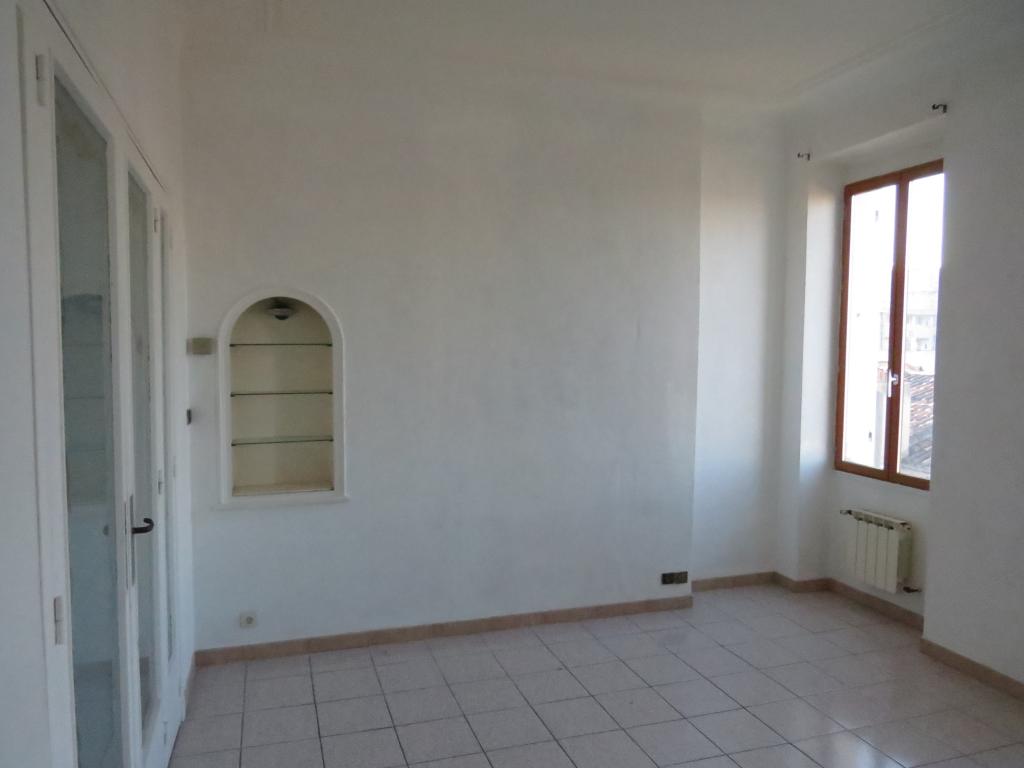 Location appartement T2 Marseille 03 - Photo 4