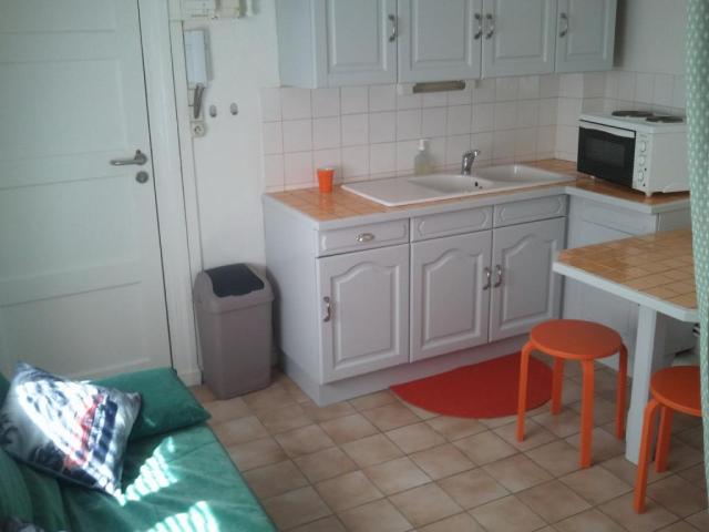 Location studio St Etienne - Photo 2
