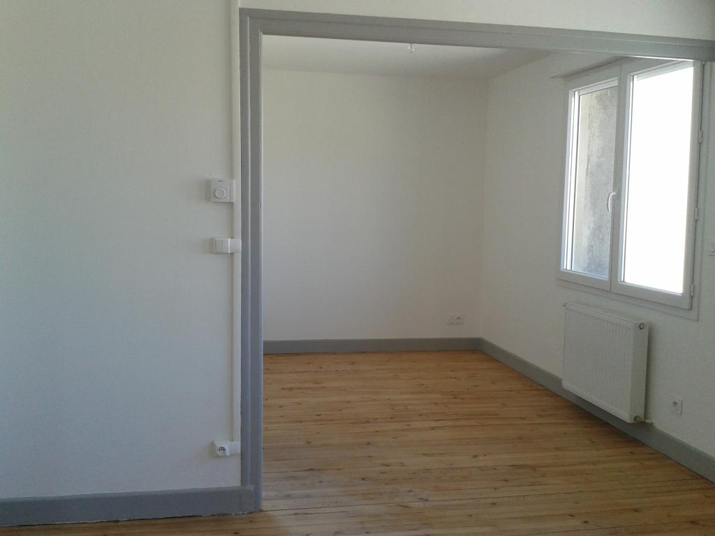 Location appartement T3 St Etienne - Photo 2