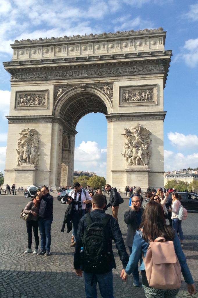 Location chambre Paris 08 - Photo 1