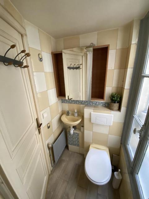 Location appartement T3 Paris 08 - Photo 2
