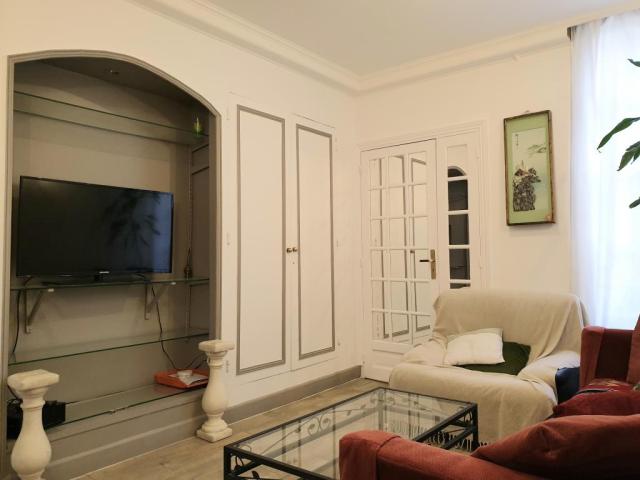 Location appartement T3 Paris 08 - Photo 6