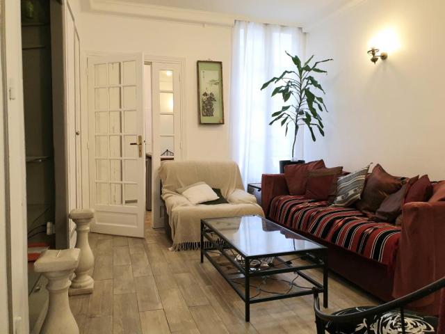 Location appartement T3 Paris 08 - Photo 8