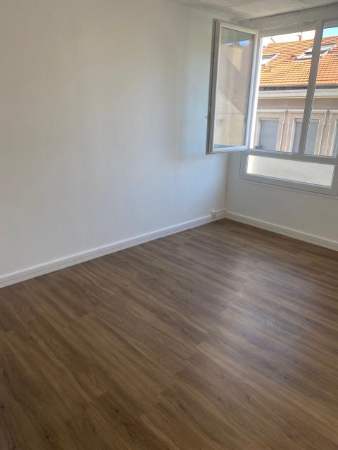 Location appartement T3 St Etienne - Photo 5