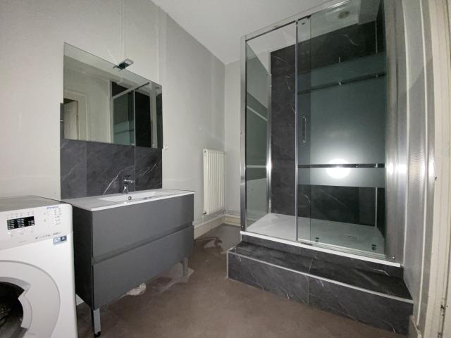 Location appartement T3 St Etienne - Photo 2
