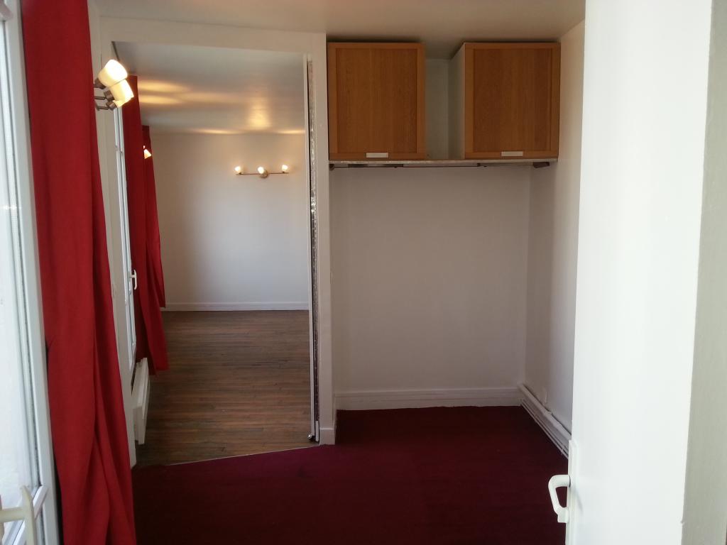 Location appartement T2 Paris 14 - Photo 3