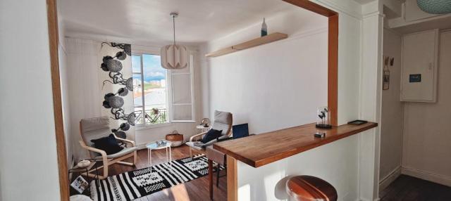 Location appartement T2 Paris 19 - Photo 1