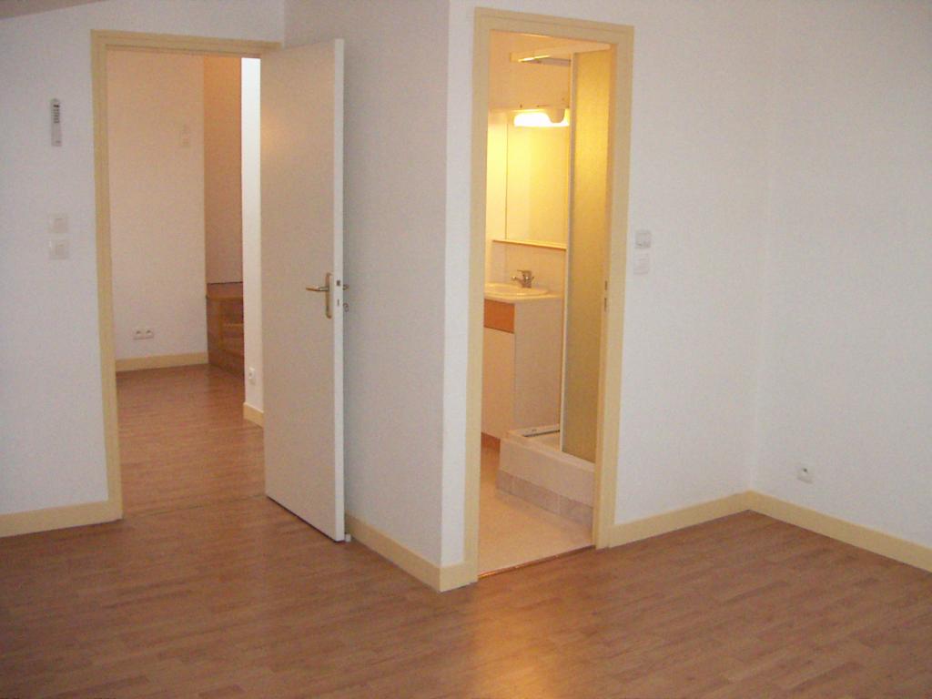 Location appartement T1 Chalons en Champagne - Photo 4
