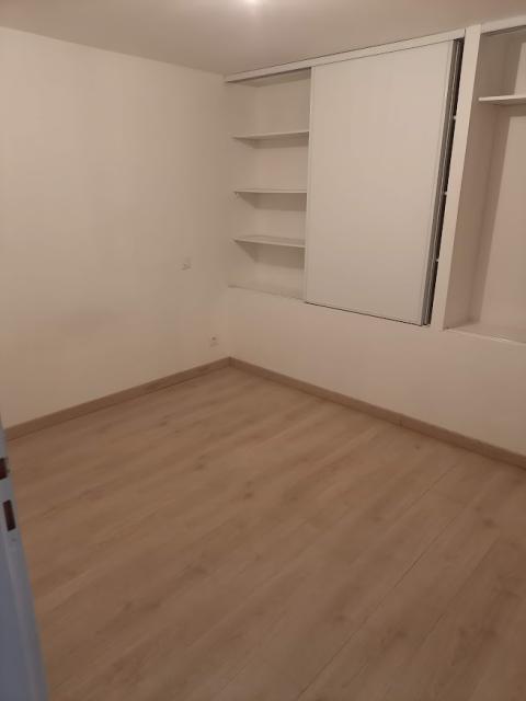 Location appartement T2 Montromant - Photo 4