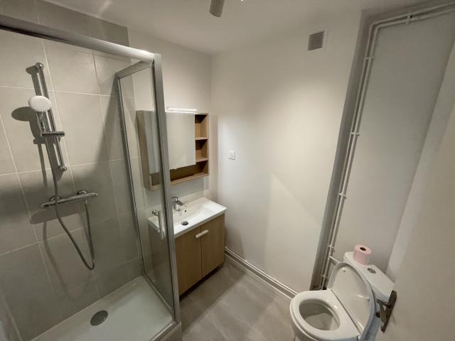 Location appartement T2 Paris 19 - Photo 2