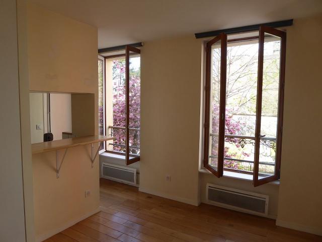 Location studio Paris 20 - Photo 2