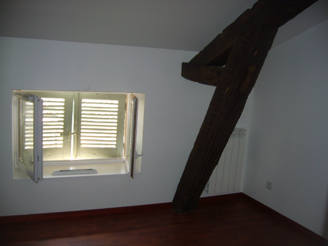Location appartement T3 Bage le Chatel - Photo 3