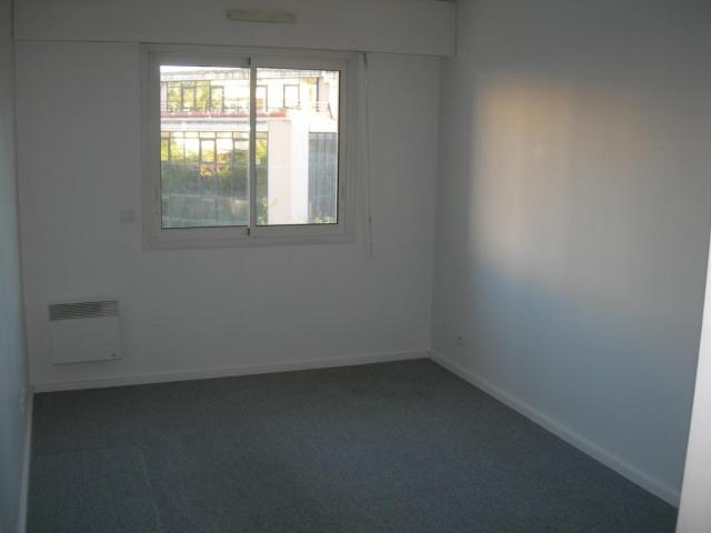 Location appartement T2 Marseille 08 - Photo 2