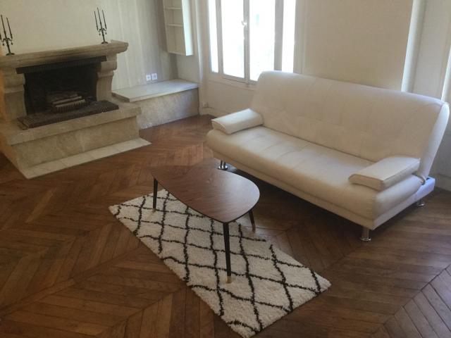 Location De 2 Pieces Meuble De Particulier A Paris 15 1590 57 M