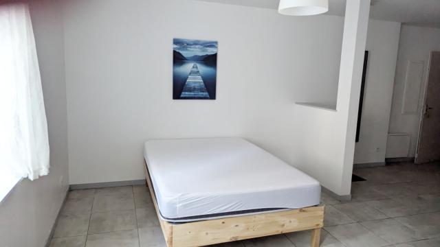 Location studio St Etienne - Photo 2
