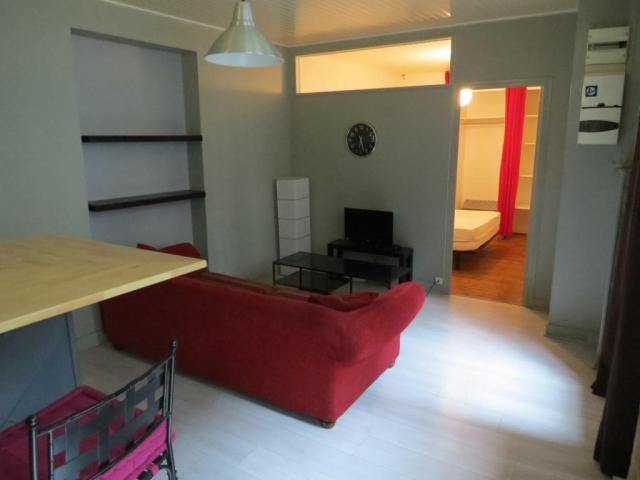 Location appartement T2 St Etienne - Photo 2