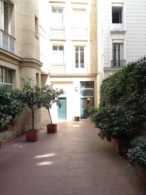 Location studio Paris 06 - Photo 2