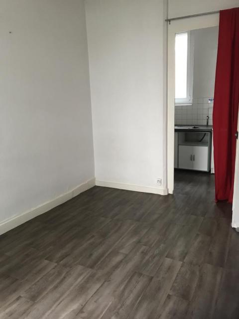 Location appartement T2 St Etienne - Photo 8