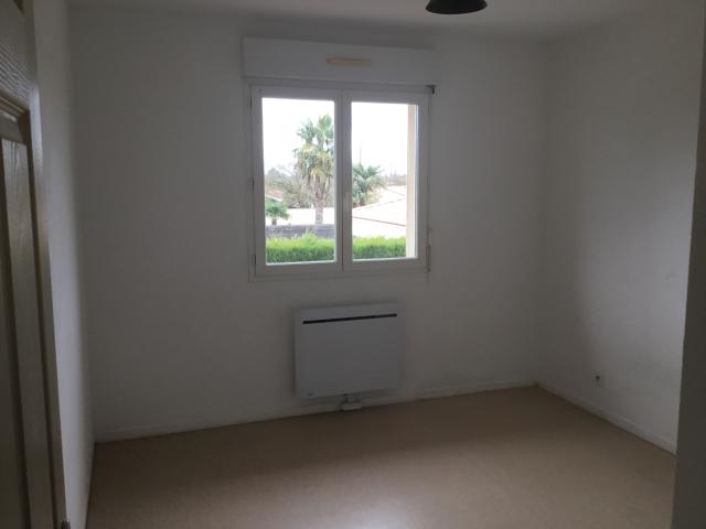 Location maison F4 Ambares et Lagrave - Photo 10