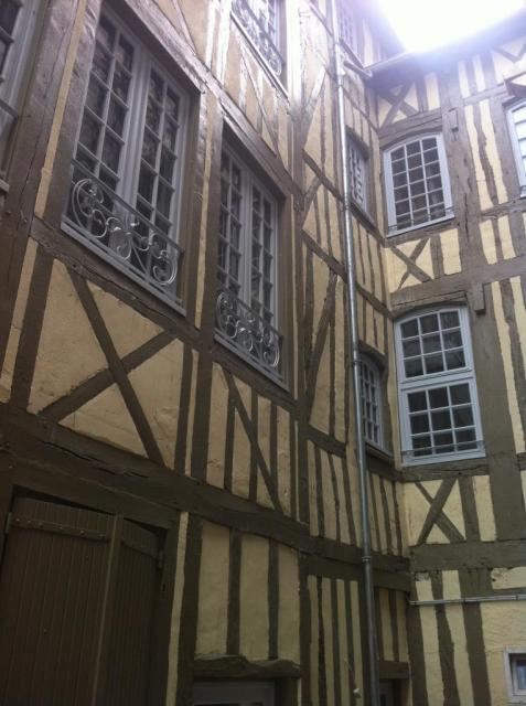 Location appartement T4 Elbeuf - Photo 1
