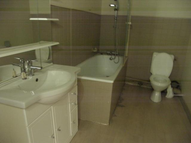 Location studio St Etienne - Photo 3