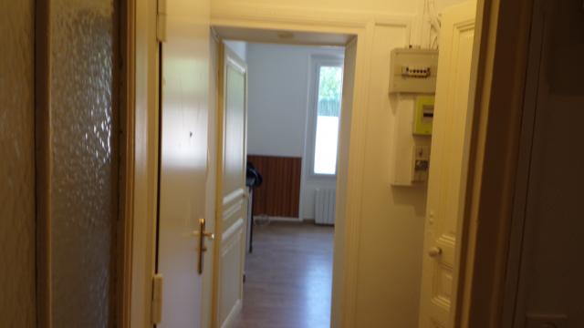 Location appartement T2 Levallois Perret - Photo 1