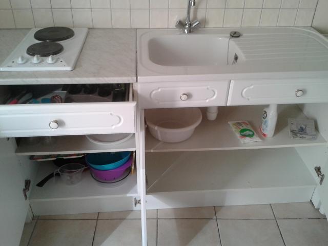 Location studio Apt - Photo 3