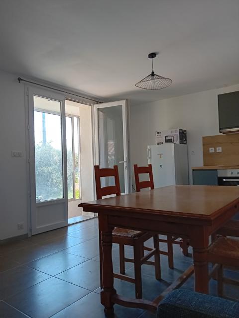 Location maison F2 Meyreuil - Photo 1