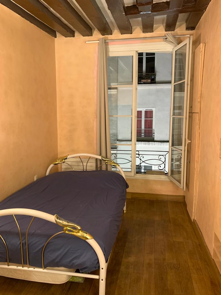 Location chambre Paris 04 - Photo 4