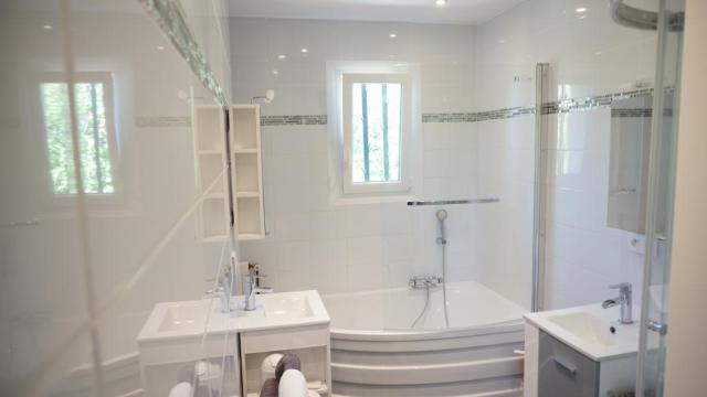 Location maison F6 Antibes - Photo 7