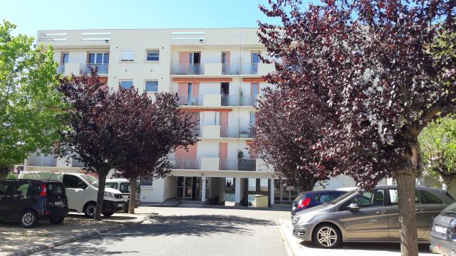 Location appartement T2 Neris les Bains - Photo 2