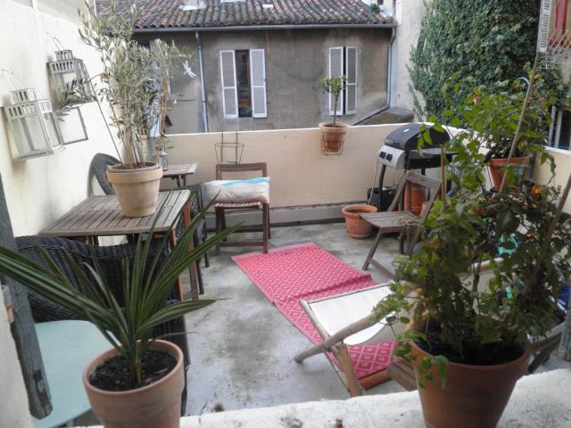 Location appartement T4 Marseille 01 - Photo 3