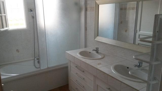 Location maison F5 Theziers - Photo 5