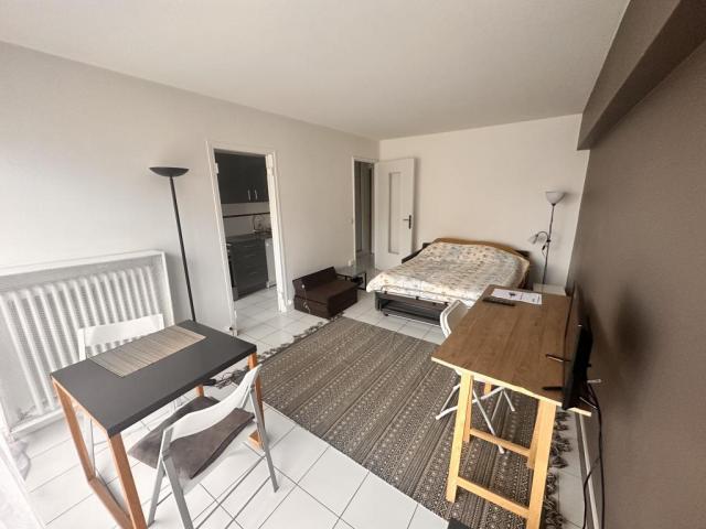 Location appartement T1 Paris 12 - Photo 2