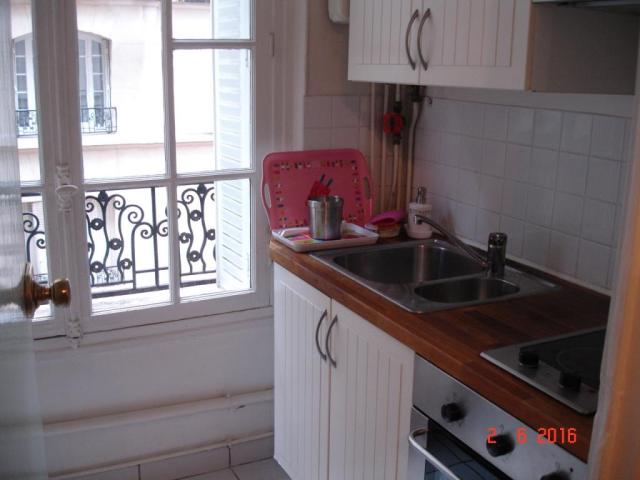 Location appartement T1 Paris 15 - Photo 3