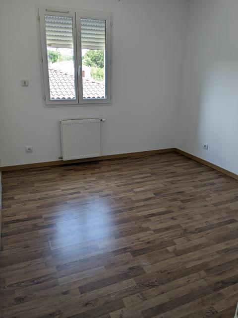 Location maison F4 Pechbonnieu - Photo 4