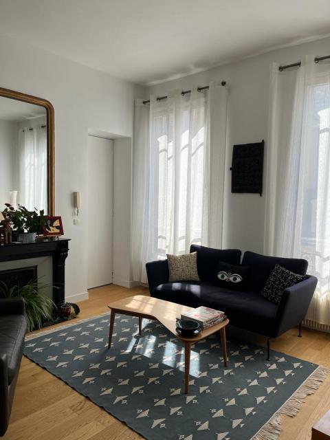 Location appartement T3 Paris 08 - Photo 4