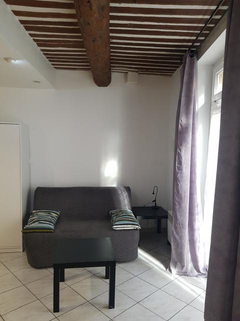Location studio Salon de Provence - Photo 1