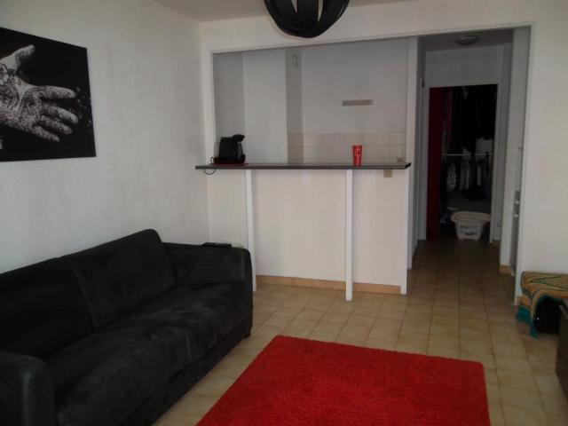 Location studio Marseille 10 - Photo 1