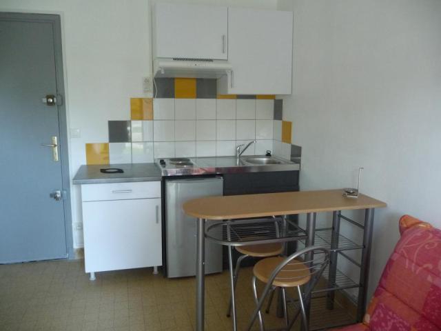 Location studio Marseille 09 - Photo 2