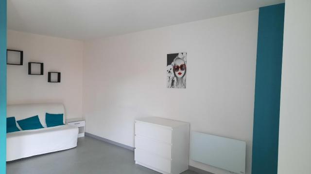 Location studio St Etienne - Photo 2