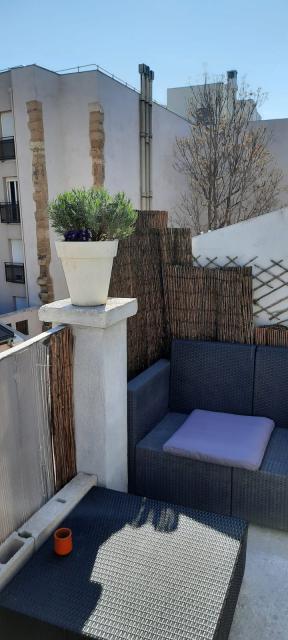 Location appartement T2 Marseille 01 - Photo 9